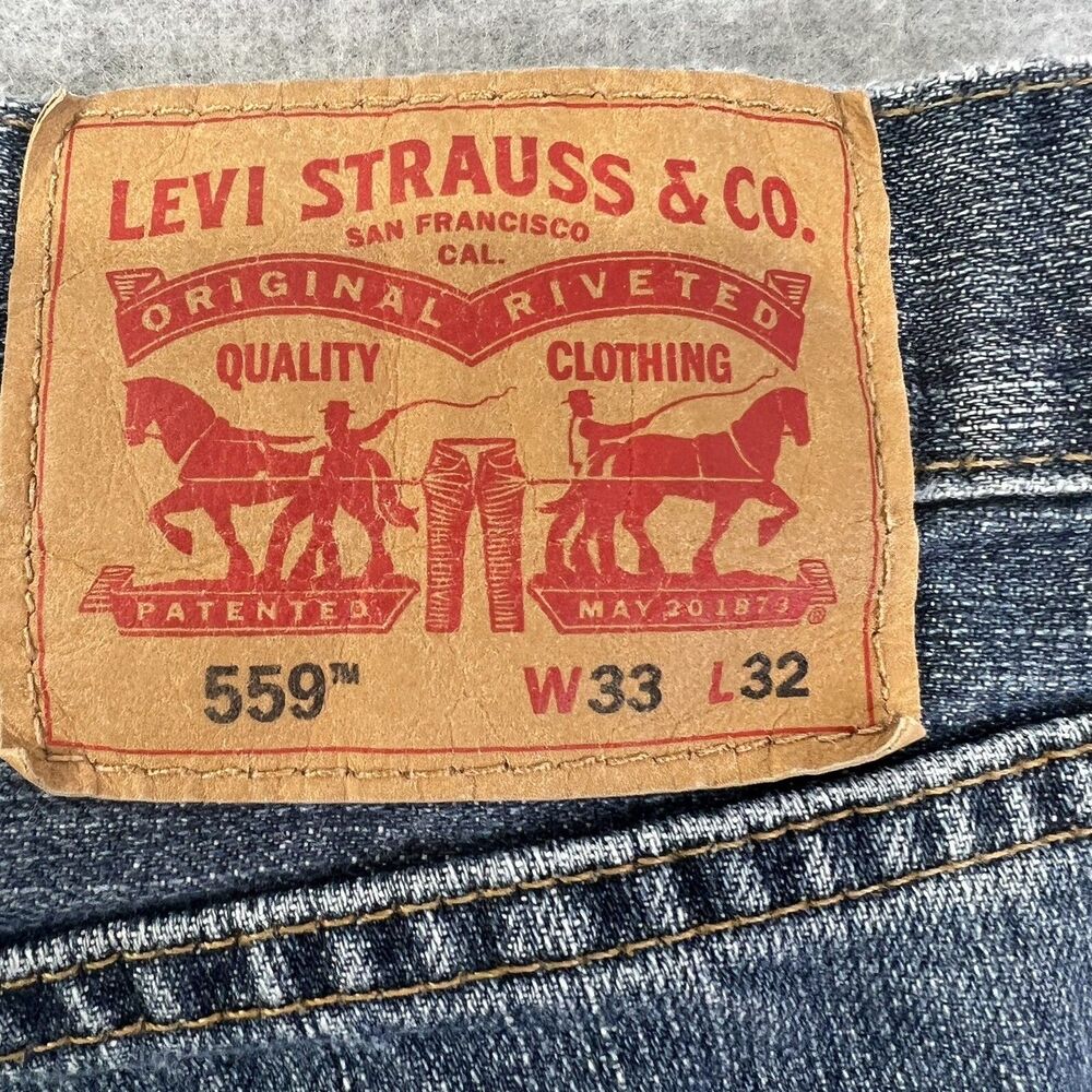 Levi's 559 Jeans Mens 33 Blue Straight Relaxed Fit Distressed Measures 33x31 - Picture 4 of 14